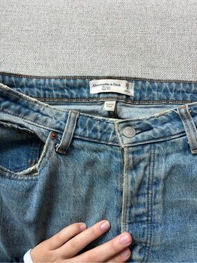 Abercrombie & Fitch Light Wash Blue Denim Jeans